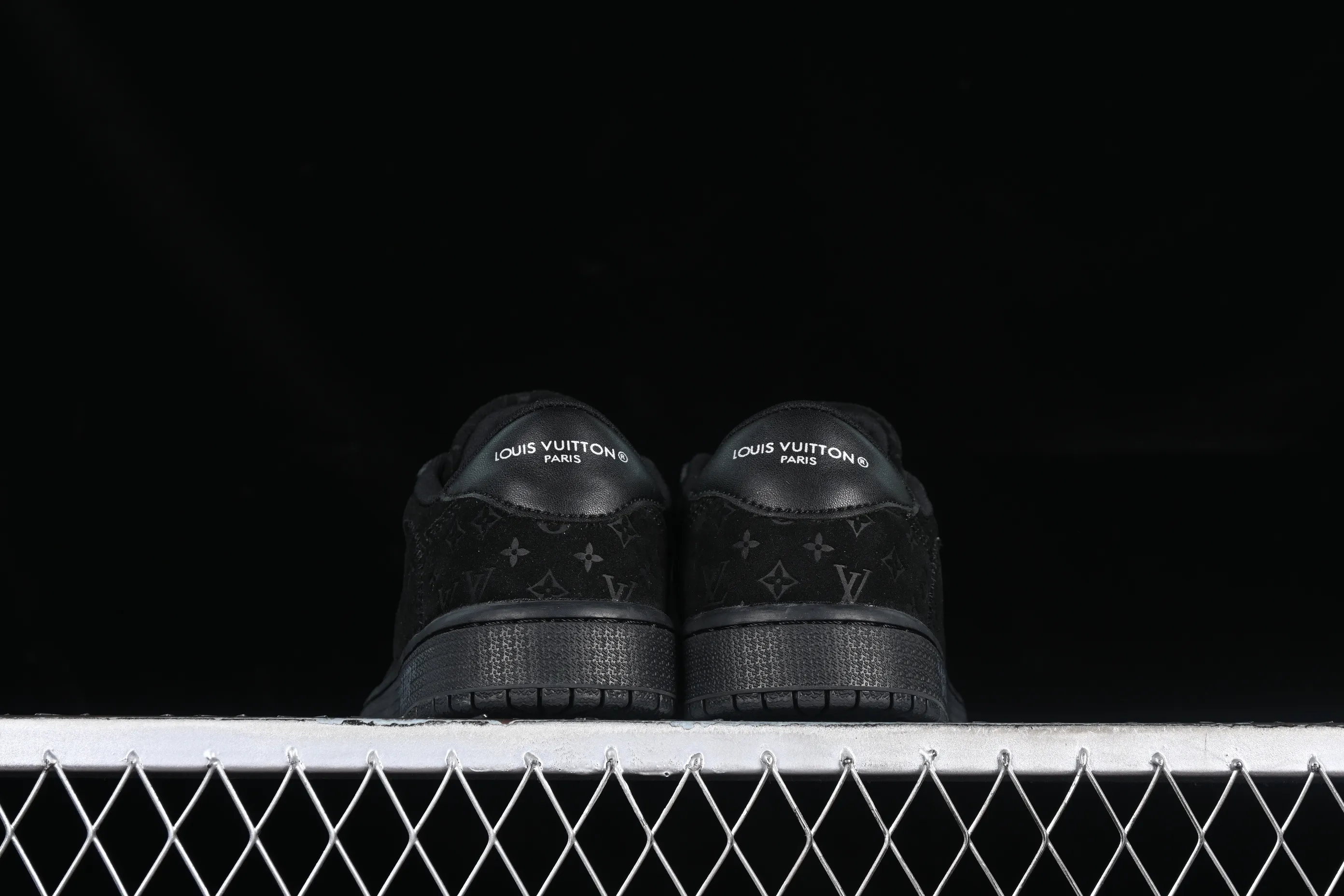 All categories Air Jordan Jordan series basketball shoes Air Jordan 1 Low LV x Travis Scott x Air Jordan 1 Low OG AJ1 Joe 1 undercut low top 1A9VD7